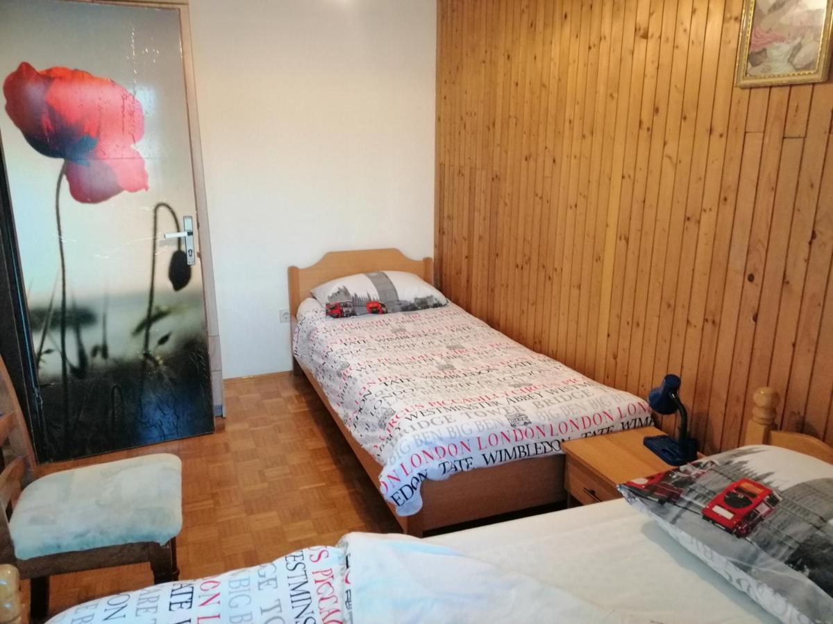 Apartment Πούλα Εξωτερικό φωτογραφία
